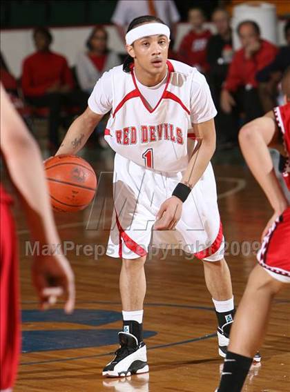 Thumbnail 1 in Peekskill vs Jamesville-DeWitt (NYSPHSAA A Final) photogallery.