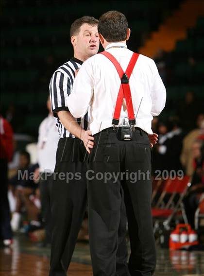 Thumbnail 2 in Peekskill vs Jamesville-DeWitt (NYSPHSAA A Final) photogallery.