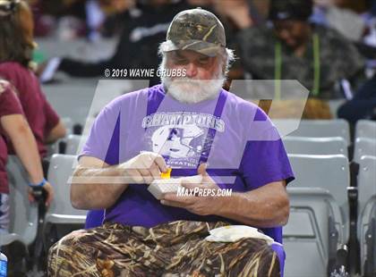 Thumbnail 2 in Jefferson vs. Malakoff (UIL 3A Area Region II Playoff) photogallery.