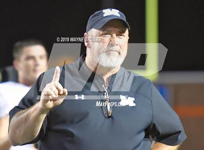 Thumbnail 1 in Jefferson vs. Malakoff (UIL 3A Area Region II Playoff) photogallery.