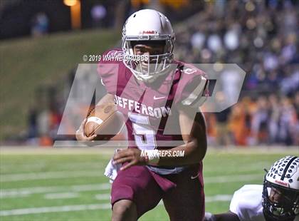 Thumbnail 1 in Jefferson vs. Malakoff (UIL 3A Area Region II Playoff) photogallery.