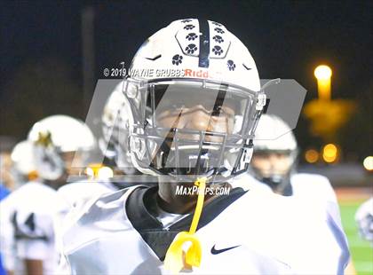 Thumbnail 1 in Jefferson vs. Malakoff (UIL 3A Area Region II Playoff) photogallery.