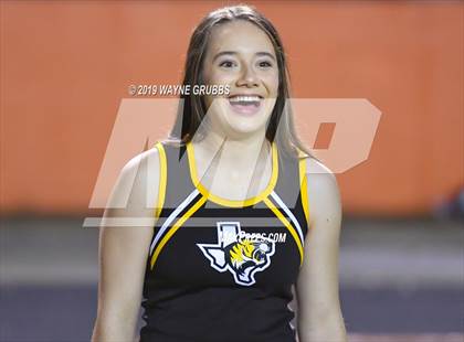 Thumbnail 2 in Jefferson vs. Malakoff (UIL 3A Area Region II Playoff) photogallery.