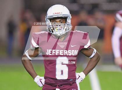 Thumbnail 2 in Jefferson vs. Malakoff (UIL 3A Area Region II Playoff) photogallery.