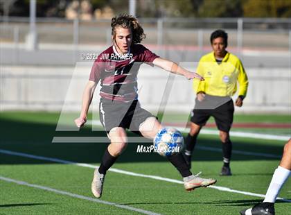 Thumbnail 2 in Fredericksburg vs. Dripping Springs (Dripping Springs Invitational) photogallery.