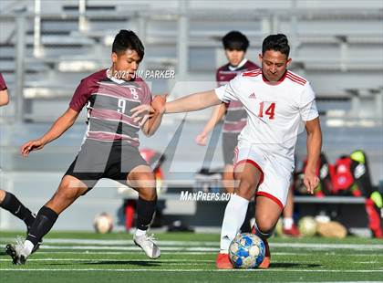 Thumbnail 2 in Fredericksburg vs. Dripping Springs (Dripping Springs Invitational) photogallery.