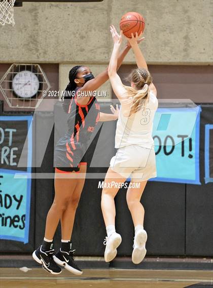 Thumbnail 3 in Harvard-Westlake @ Aliso Niguel photogallery.