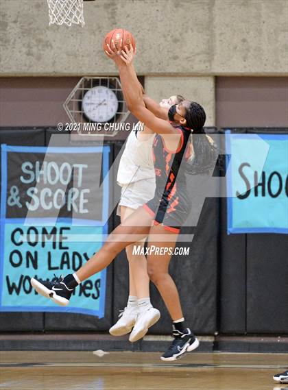 Thumbnail 3 in Harvard-Westlake @ Aliso Niguel photogallery.