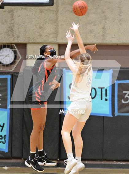 Thumbnail 1 in Harvard-Westlake @ Aliso Niguel photogallery.