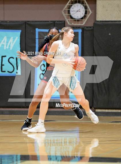 Thumbnail 2 in Harvard-Westlake @ Aliso Niguel photogallery.