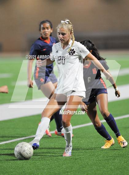 Thumbnail 2 in Seven Lakes vs. Cy-Fair (UIL 6A Regional Playoff) photogallery.