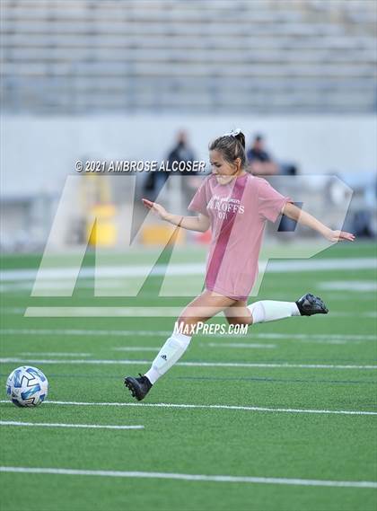 Thumbnail 3 in Seven Lakes vs. Cy-Fair (UIL 6A Regional Playoff) photogallery.