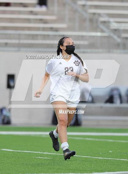 Thumbnail 3 in Seven Lakes vs. Cy-Fair (UIL 6A Regional Playoff) photogallery.