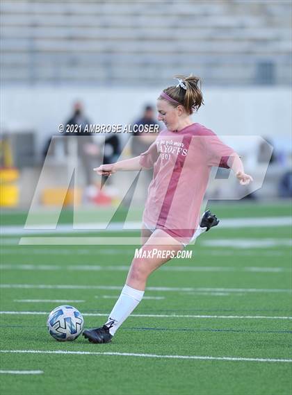 Thumbnail 2 in Seven Lakes vs. Cy-Fair (UIL 6A Regional Playoff) photogallery.