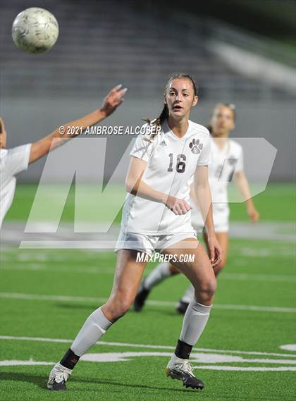Thumbnail 3 in Seven Lakes vs. Cy-Fair (UIL 6A Regional Playoff) photogallery.