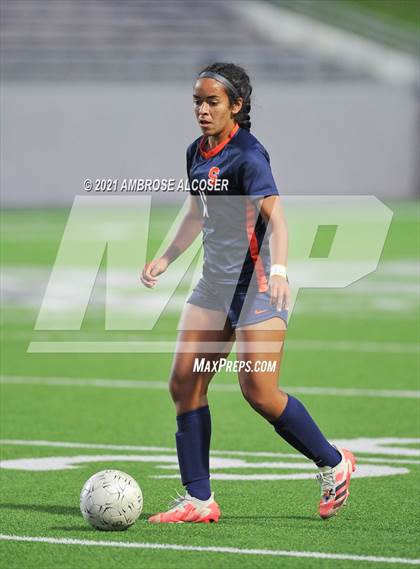 Thumbnail 1 in Seven Lakes vs. Cy-Fair (UIL 6A Regional Playoff) photogallery.