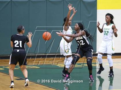 Thumbnail 3 in Mansfield @ DeSoto photogallery.