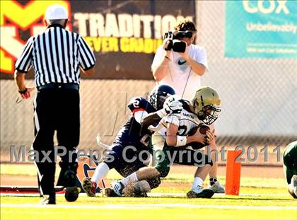 Thumbnail 2 in Cypress vs. Garces (Mission Viejo Football Classic) photogallery.