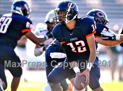 Thumbnail 1 in Cypress vs. Garces (Mission Viejo Football Classic) photogallery.