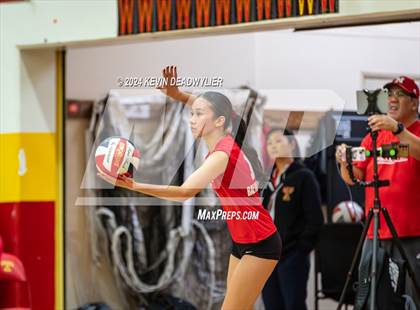 Thumbnail 2 in Taft vs Granada Hills (CIF LA City Section Open Division Semi-Finals) photogallery.