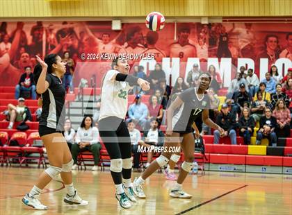 Thumbnail 2 in Taft vs Granada Hills (CIF LA City Section Open Division Semi-Finals) photogallery.