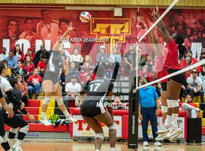 Thumbnail 2 in Taft vs Granada Hills (CIF LA City Section Open Division Semi-Finals) photogallery.