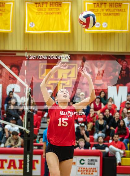 Thumbnail 2 in Taft vs Granada Hills (CIF LA City Section Open Division Semi-Finals) photogallery.