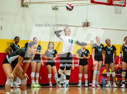Thumbnail 3 in Taft vs Granada Hills (CIF LA City Section Open Division Semi-Finals) photogallery.