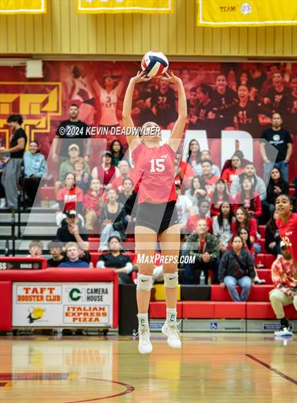 Thumbnail 3 in Taft vs Granada Hills (CIF LA City Section Open Division Semi-Finals) photogallery.