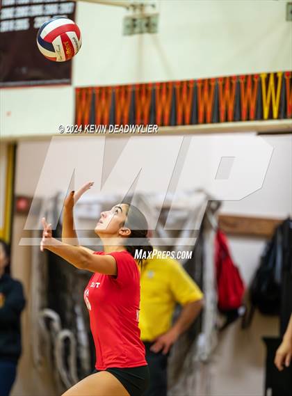 Thumbnail 2 in Taft vs Granada Hills (CIF LA City Section Open Division Semi-Finals) photogallery.