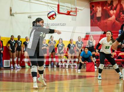 Thumbnail 3 in Taft vs Granada Hills (CIF LA City Section Open Division Semi-Finals) photogallery.