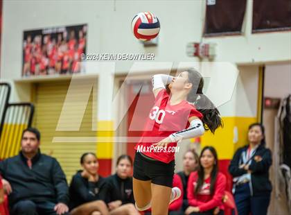 Thumbnail 3 in Taft vs Granada Hills (CIF LA City Section Open Division Semi-Finals) photogallery.