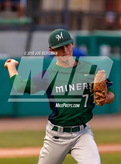 Thumbnail 1 in El Diamante vs. San Joaquin Memorial (CIF CS D2 Final) photogallery.