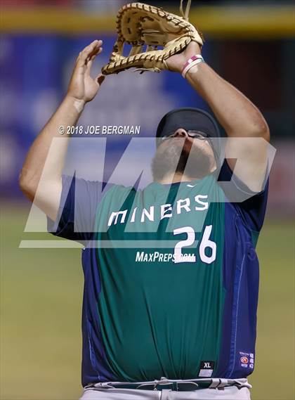 Thumbnail 2 in El Diamante vs. San Joaquin Memorial (CIF CS D2 Final) photogallery.