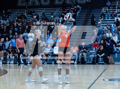 Thumbnail 1 in Rockwall vs. Sachse (UIL 6A Bi-District Playoffs) photogallery.