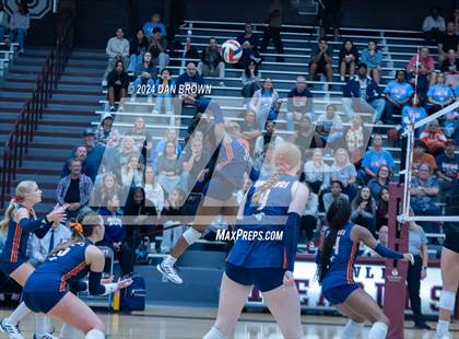 Thumbnail 1 in Rockwall vs. Sachse (UIL 6A Bi-District Playoffs) photogallery.