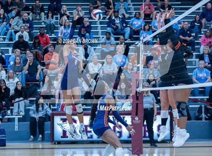 Thumbnail 3 in Rockwall vs. Sachse (UIL 6A Bi-District Playoffs) photogallery.