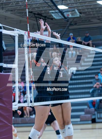 Thumbnail 2 in Rockwall vs. Sachse (UIL 6A Bi-District Playoffs) photogallery.