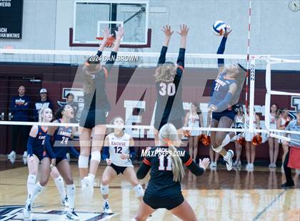Thumbnail 1 in Rockwall vs. Sachse (UIL 6A Bi-District Playoffs) photogallery.