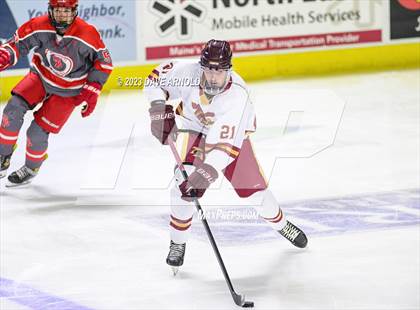 Thumbnail 3 in Thornton Academy vs. Freeport (MPA Class A State Final) photogallery.