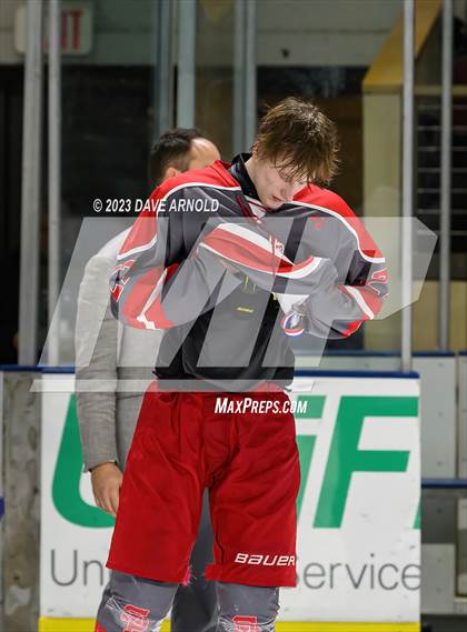 Thumbnail 3 in Thornton Academy vs. Freeport (MPA Class A State Final) photogallery.