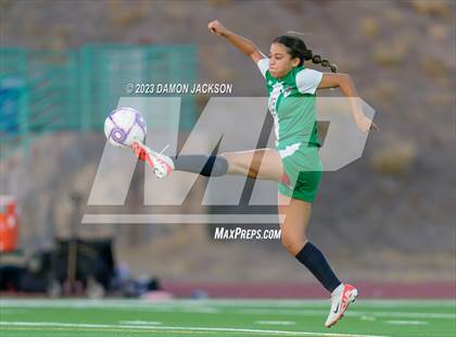 Thumbnail 3 in Equipo Academy vs Virgin Valley (NIAA 3A Southern Region Playoffs) photogallery.