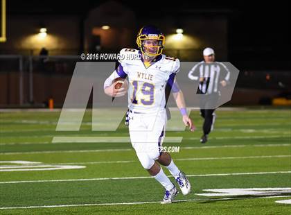 Thumbnail 2 in Argyle vs. Wylie (UIL 4A Regional Playoff) photogallery.