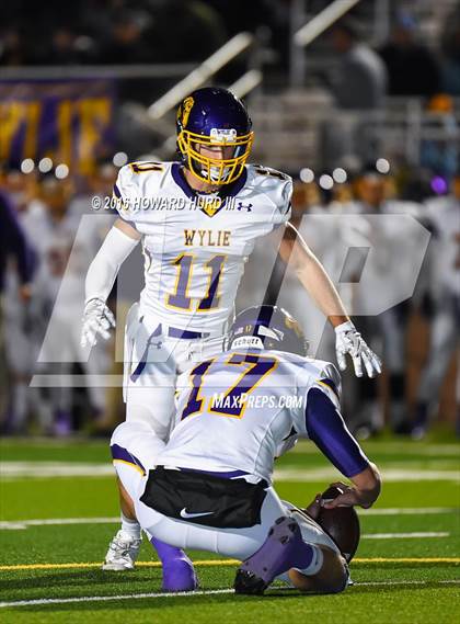 Thumbnail 2 in Argyle vs. Wylie (UIL 4A Regional Playoff) photogallery.