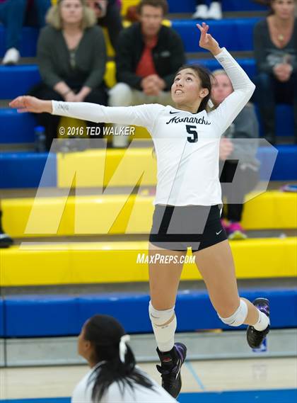 Thumbnail 3 in Archbishop Mitty vs. Sacred Heart Cathedral Preparatory (CIF CCS Playoffs) photogallery.