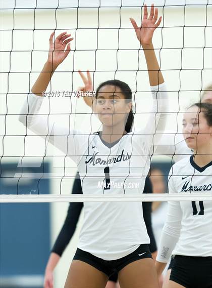 Thumbnail 3 in Archbishop Mitty vs. Sacred Heart Cathedral Preparatory (CIF CCS Playoffs) photogallery.
