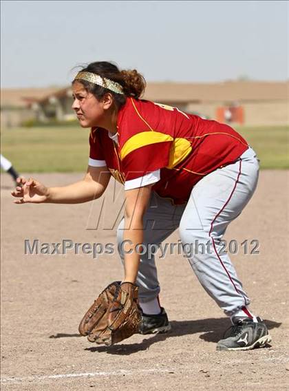 Thumbnail 2 in Golden Valley vs Mira Monte (Mira Monte Invitational) photogallery.