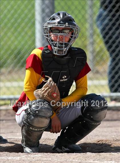 Thumbnail 2 in Golden Valley vs Mira Monte (Mira Monte Invitational) photogallery.