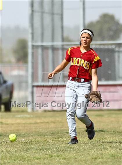 Thumbnail 2 in Golden Valley vs Mira Monte (Mira Monte Invitational) photogallery.