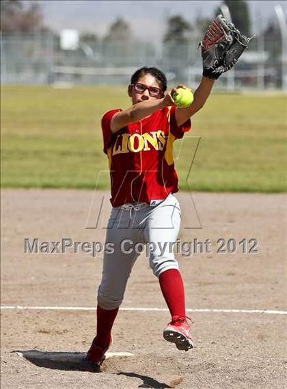 Thumbnail 2 in Golden Valley vs Mira Monte (Mira Monte Invitational) photogallery.